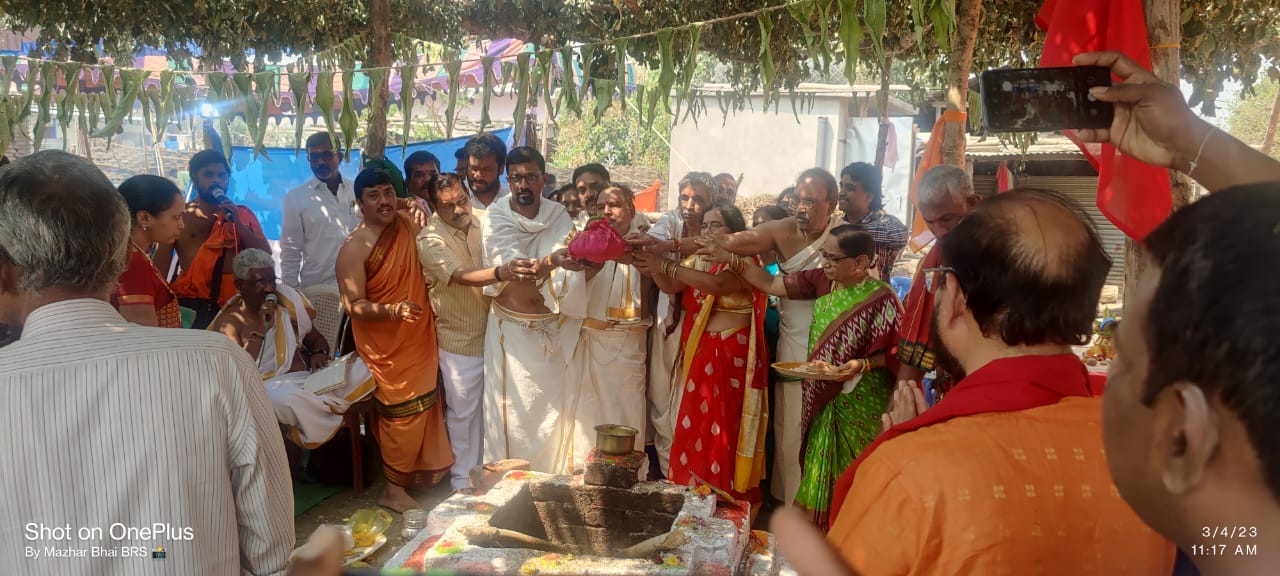 హనుమాన్ విగ్రహ ప్రతిష్టాపన కార్యక్రమంలో -ఎమ్మెల్యే రాథోడ్ బాపురావు