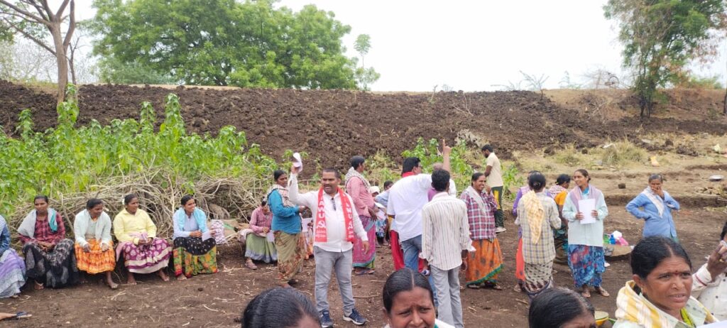 ఉపాధి హామీ పథకాన్ని నిర్వీర్యం చేస్తే ఊరుకోం