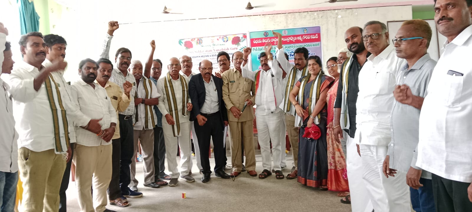 నాయీబ్రాహ్మణుల జోలికొస్తే ప్రతిఘటన తప్పదు