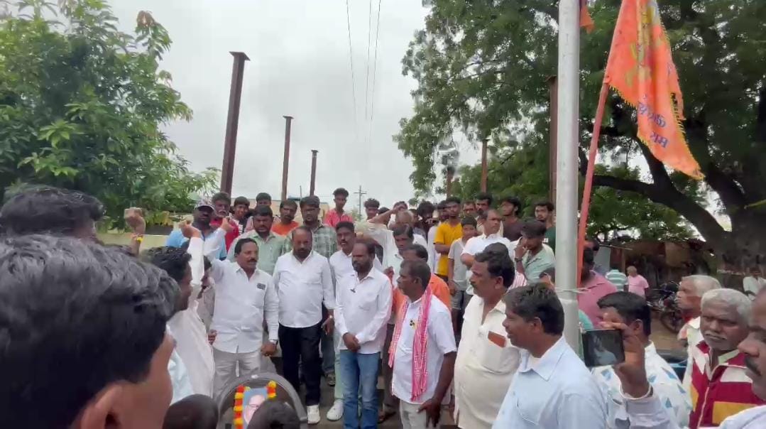 రాఘవపూర్ గ్రామంలో అంబేద్కర్ విగ్రహ ప్రతిష్టాపన