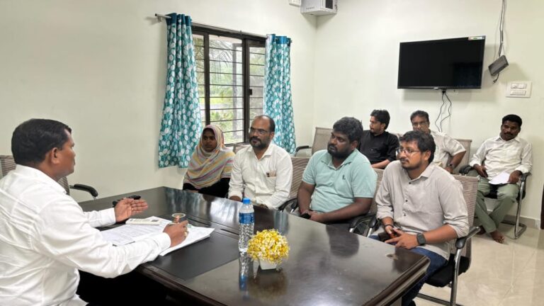 వ్యవసాయ శాఖతో రివ్యూ మీటింగ్ నిర్వహించిన ఎమ్మెల్యే