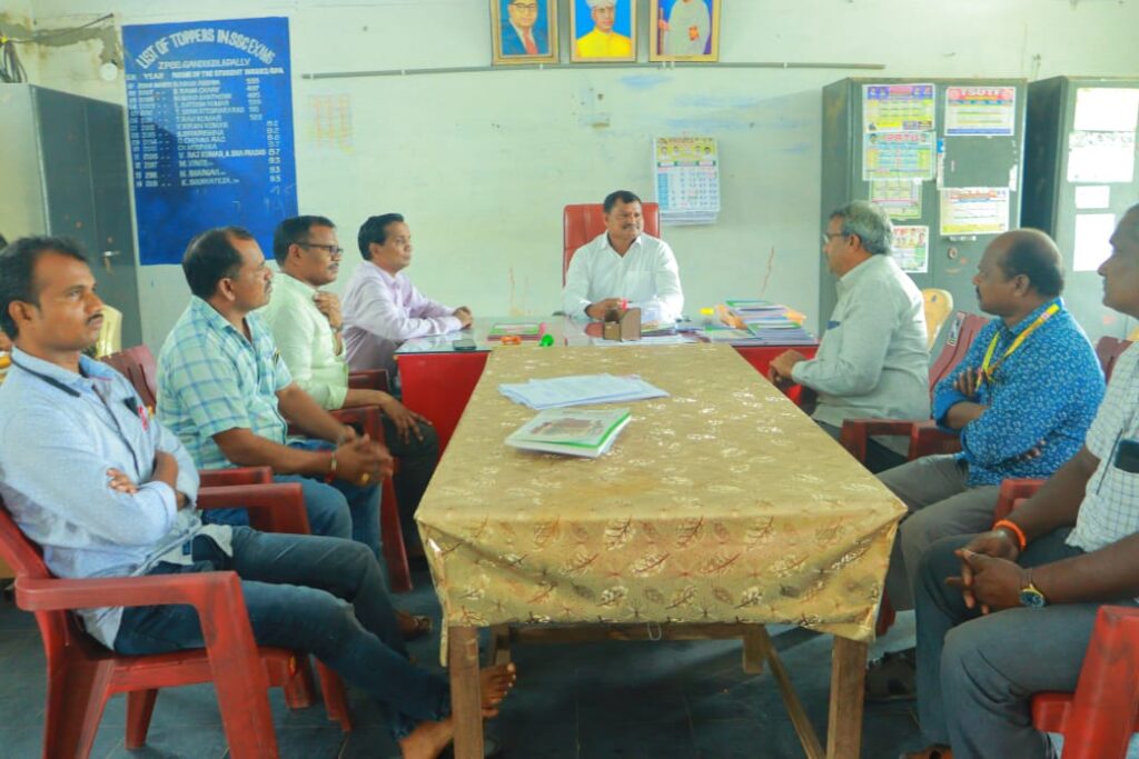 ఉపాధ్యాయులు విధి నిర్వహణలో సెల్ ఫోన్ వాడకం నిషేధం ఎమ్మెల్యే జారె
