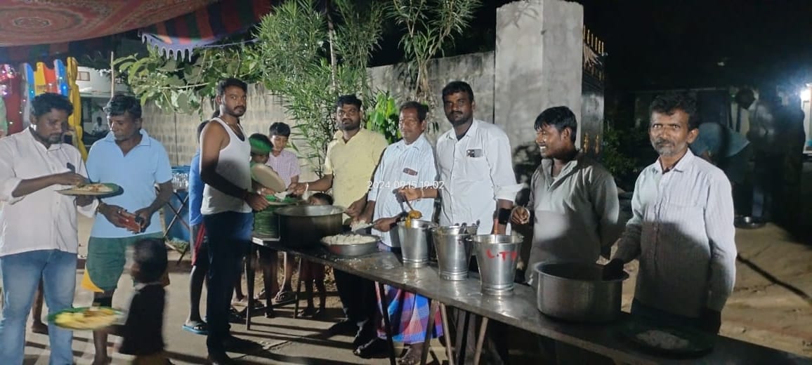 విఘ్నేశ్వరుని వద్ద మహా అన్నదాన కార్యక్రమం నిర్వహించిన. స్నేహశీల యూత్