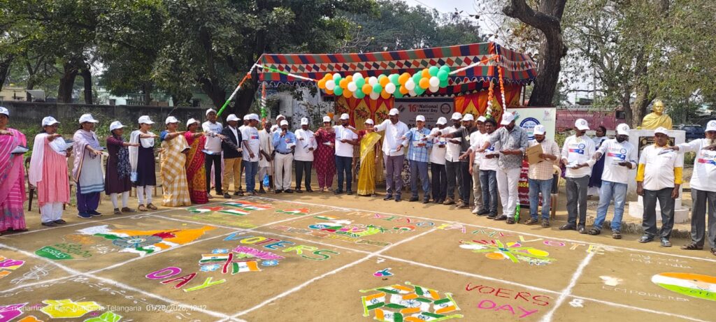 ప్రలోబాలకు లొంగకుండా ఓటు హక్కు వినియోగించుకోవాలి