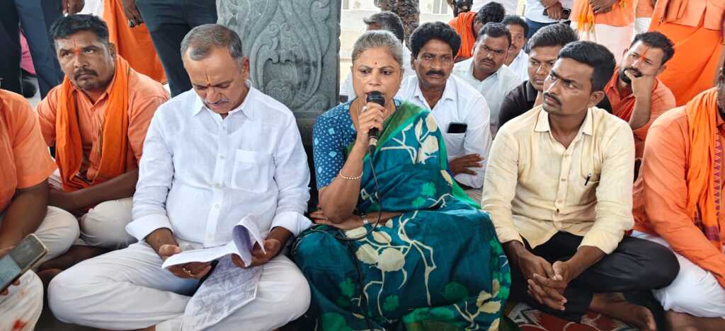శ్రీ వేంకటేశ్వర స్వామి ఆలయ అభివృద్ధిపై రాజకీయ విషం
