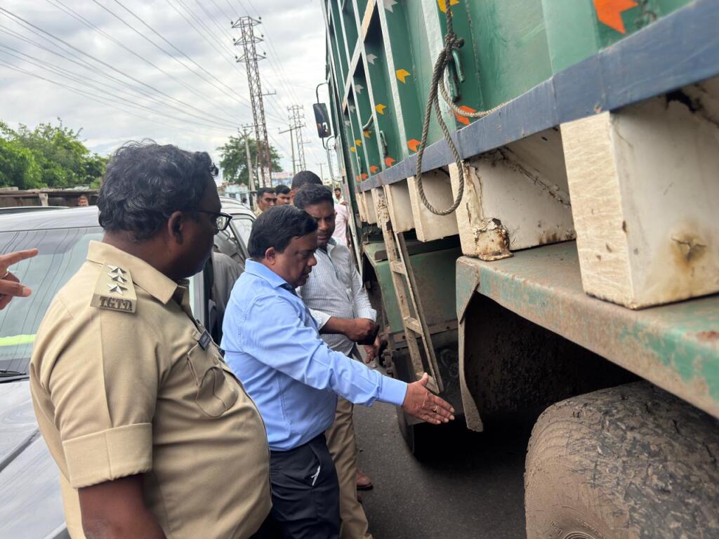 డిటిఓ వెంకన్న మృతిపై భూపాలపల్లిలో విచారణ అధికారి చంద్రశేఖర్ గౌడ్ సమగ్ర దర్యాప్తు