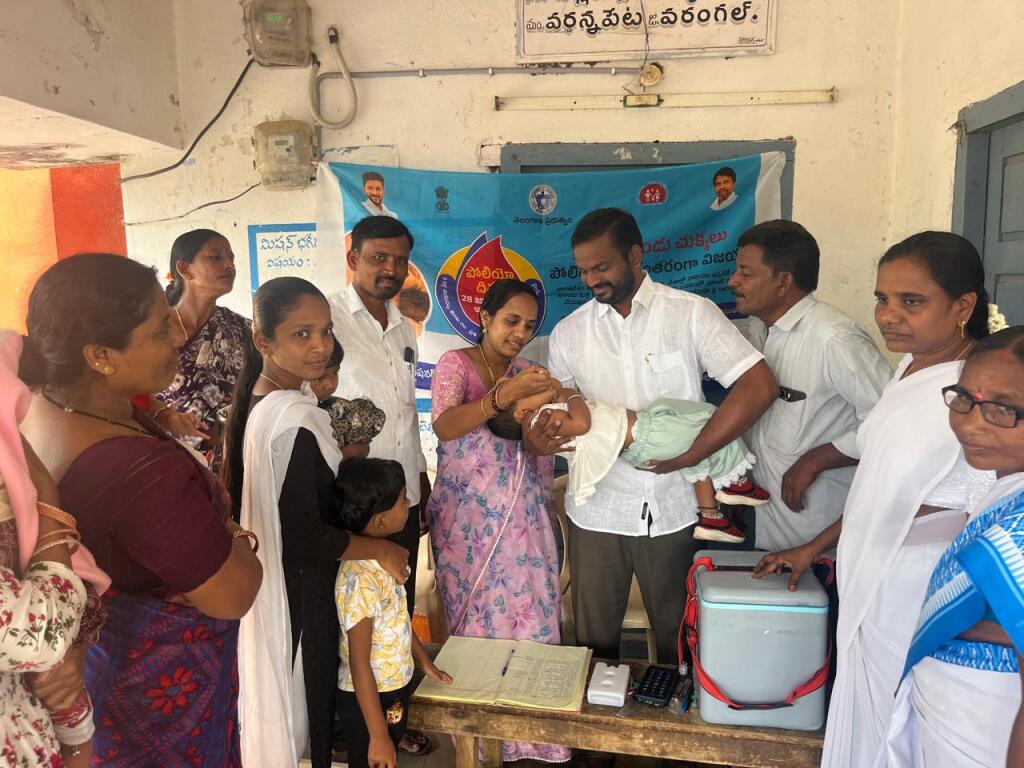 నల్లబెల్లిలో పల్స్ పోలియో కార్యక్రమం