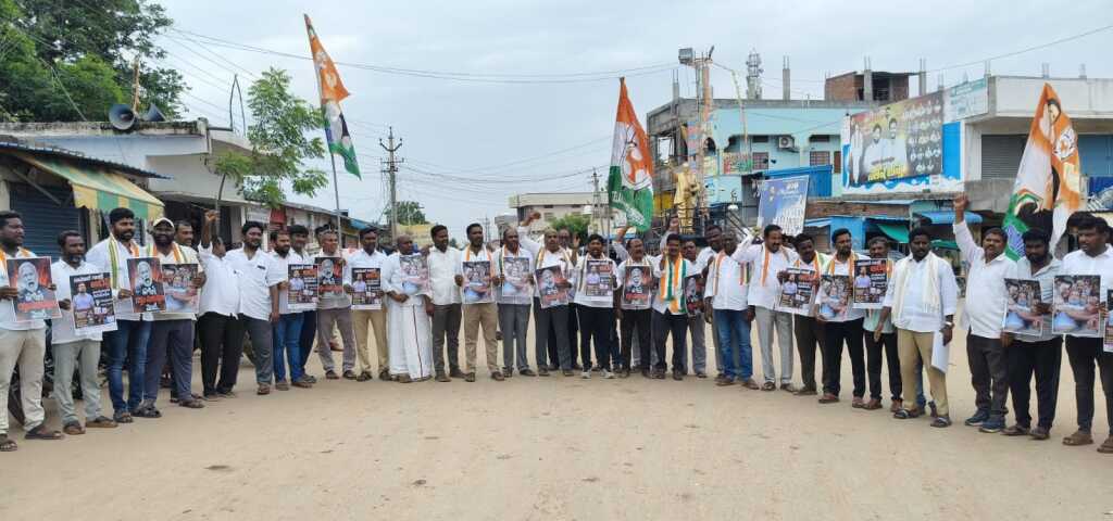 నీట్ రీ-ఎగ్జామ్,అక్రమ అరెస్టులకు నిరసన