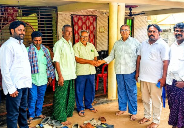 పలువురు హర్షం"