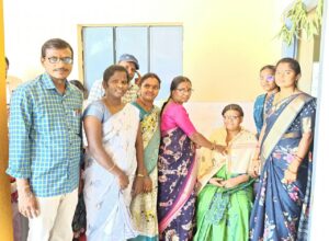 ఆదర్శ విద్యా నికేతన్ పాఠశాలలో మిన్నంటిన ‘టీచర్స్ డే’ సంబరాలు