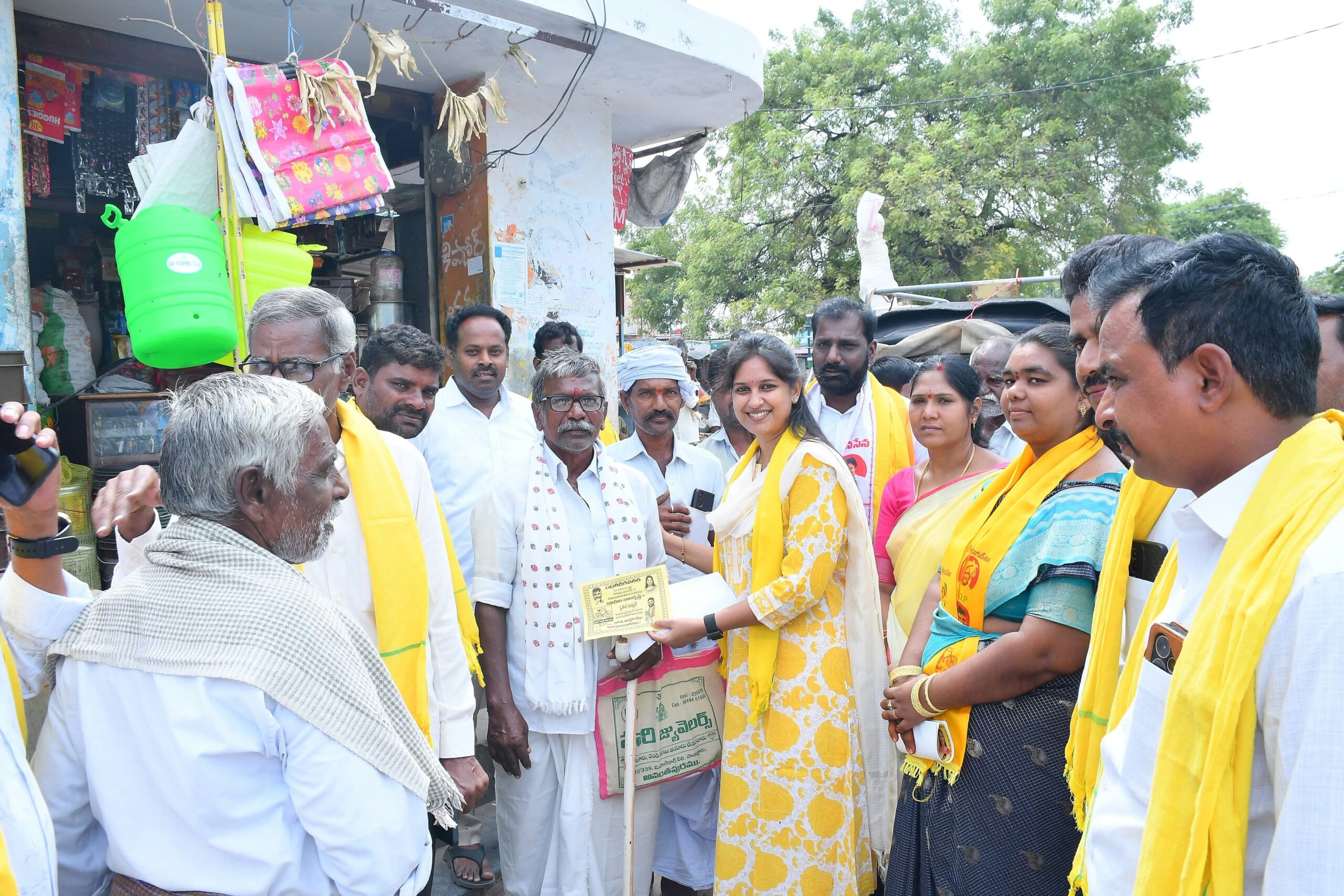 స్థానిక ఎన్నికల్లో కూటమి అభ్యర్థుల విజయమే లక్ష్యంగా కదలాలి