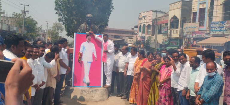 ఉద్యోగ నోటిఫికేషన్ ఇచ్చిన ఘనత టిఆర్ఎస్ ప్రభుత్వానిదే