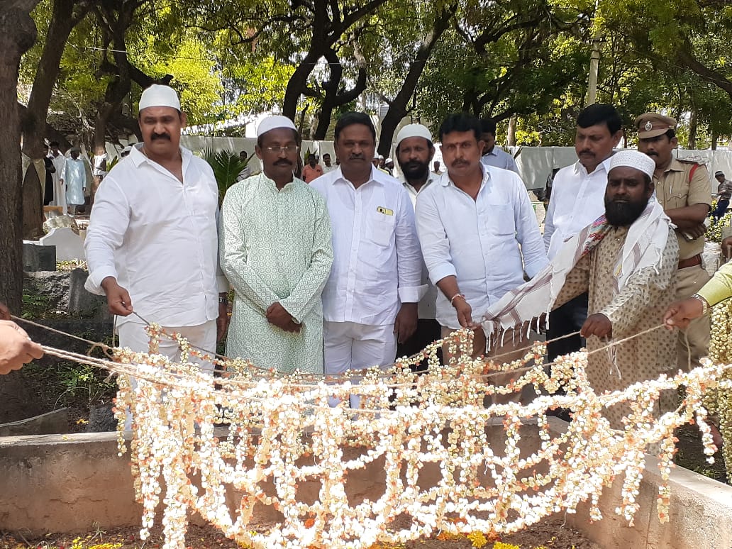 త్యాగానికి ప్రతీక బక్రీద్ పర్వదినం.