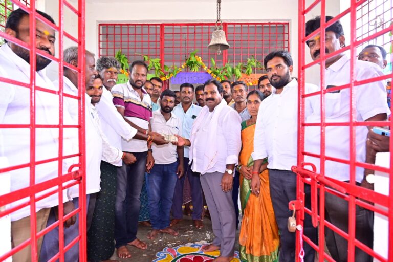 గంగ భవాని ఉత్సవాల్లో పాల్గొన్న ఎమ్మెల్యే అరూరి