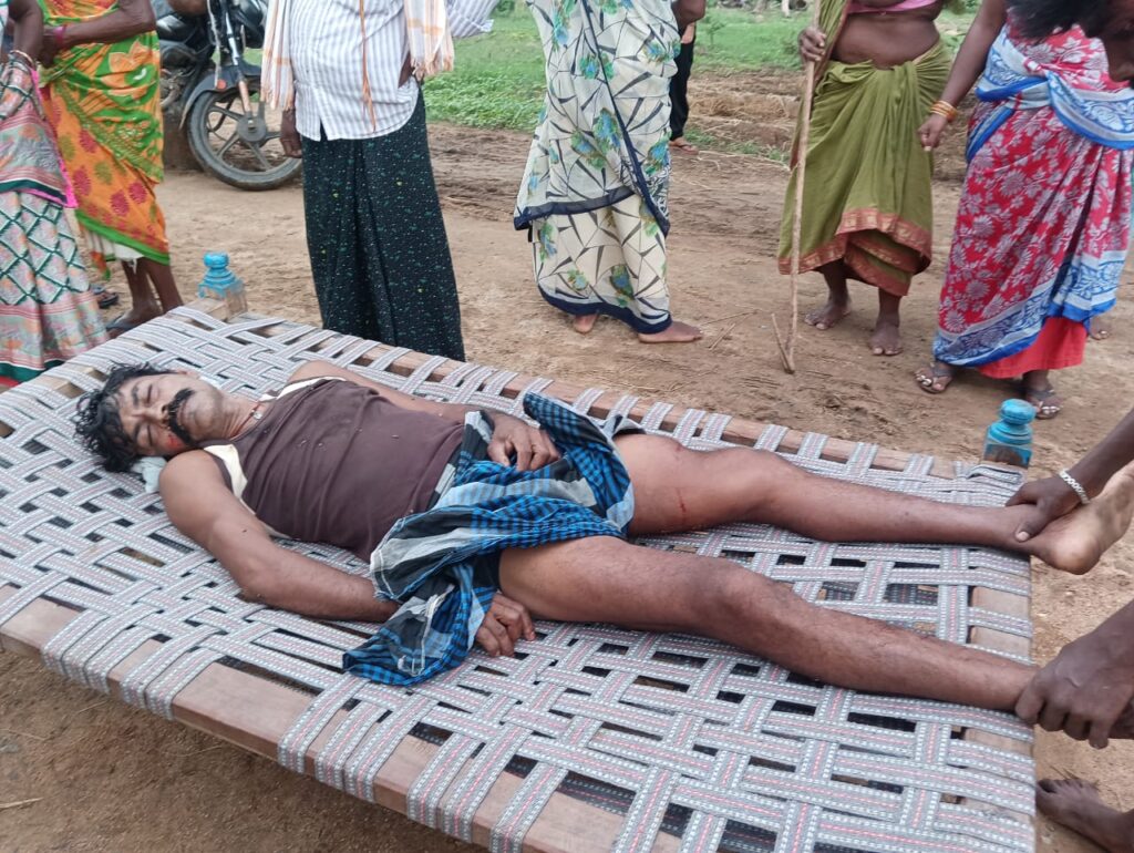 తాటిచెట్టు పై నుండి పడి గీత కార్మికునికి తీవ్ర గాయాలు