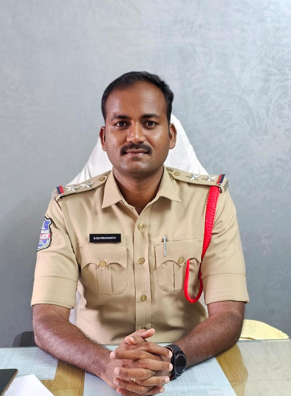 భారీ వర్షాలు వరదల పట్ల ప్రజలు అప్రమత్తంగా ఉండాలి-ఎస్సై