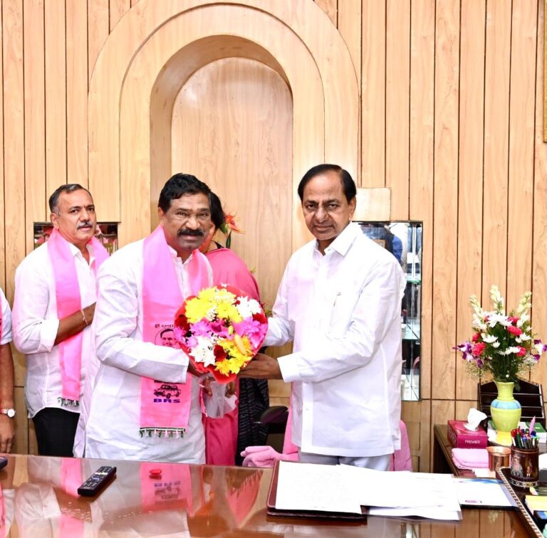 mla rajaiah,dr. sam rajiah,trs mla rajaiah,pasteur selvaraj rajiah,mla rajaiah news,mla rajaiah video,mla rajaiah latest,mla rajaiah latest news,mla rajaiah latest video,mla rajaiah rasaleelalu,mla rajaiah asked for apology,mla rajaiah vs kadiam srihari,mla rajaiah apology sarpach navya,mla rajaiah controversy comments,t rajaish mla,kadiam srihari counter to mla rajaiah,station ganpur mla rajaiah latest video,mla rajaiah sensational comments on mlc kadiam