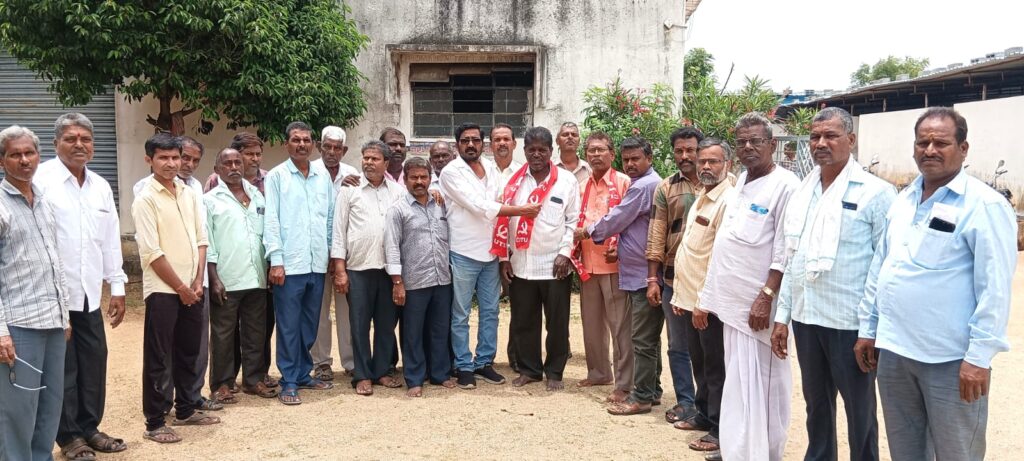 సిఐటియు యూనియన్ లో చేరిన బీడీ కంపెనీ టేకదారులు