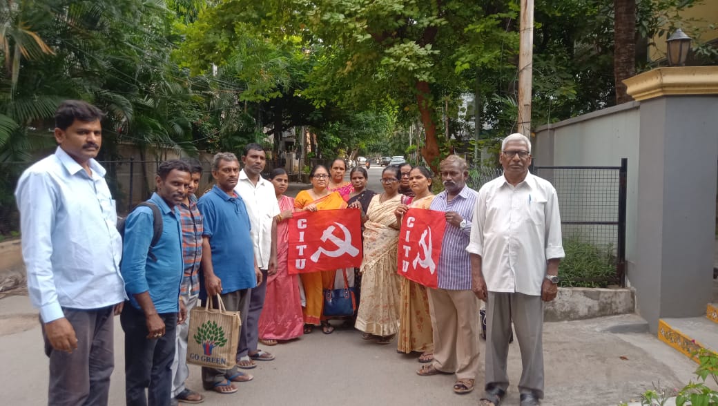 కార్మికులకు కనీస వేతనం 24000 ఇవ్వాలి