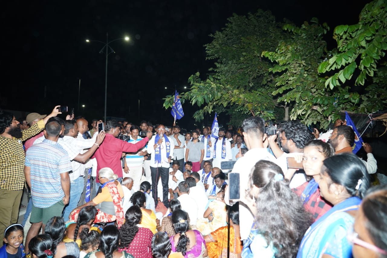గ్రూప్-2 పరీక్షలు వాయిదా వేయాలి:బీఎస్పీ రాష్ట్ర అధ్యక్షుడు