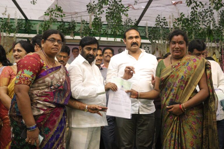 కులవృత్తులకు పూర్వ వైభవం తెచ్చాం