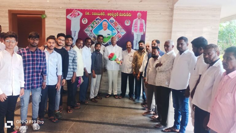 జఫర్ఘడ్ ఖబరస్ధాన్ ప్రహారీ గోడకు 2౦లక్షలు మంజూరు