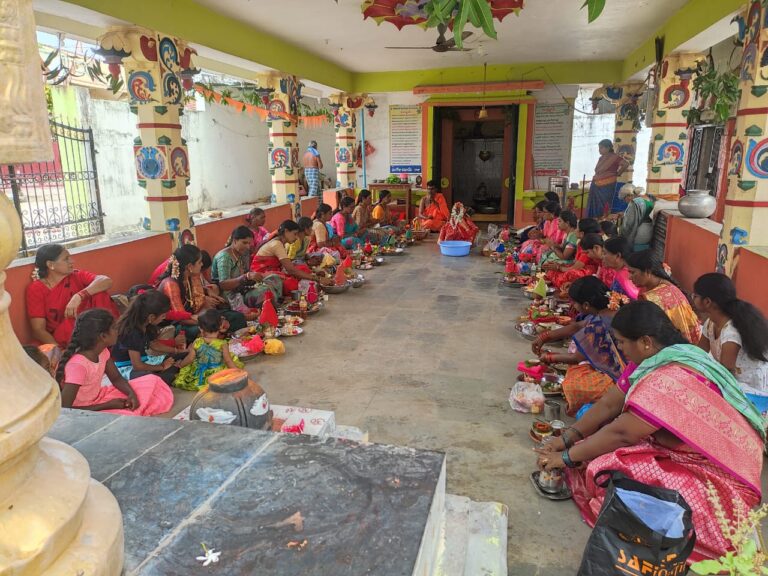 సామూహిక కుంకుమ పూజా కార్యక్రమాలు
