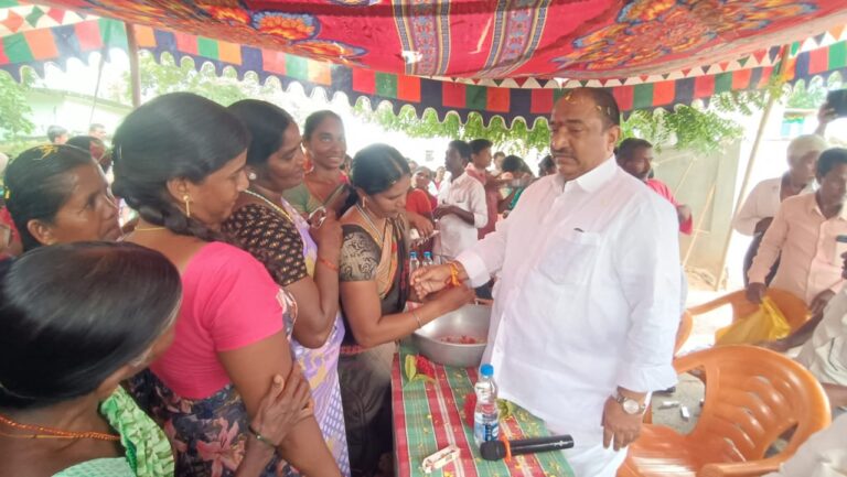 అభివృద్దే లక్ష్యంగా పనిచేసే నాయకుడు :ఎమ్మెల్యే సండ్ర