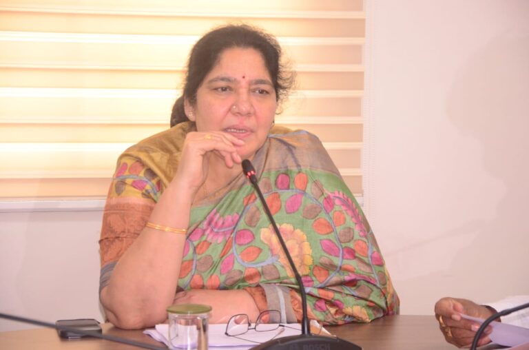 గ్రామీణ ప్రాంతాలు, తండాల రోడ్లు కు మాహార్దశ