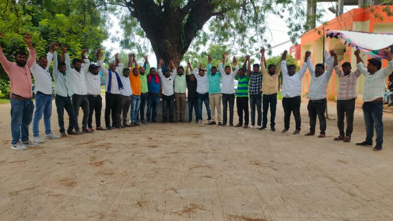 కేయూ వీసీ, రిజిస్ట్రారు బర్తరఫ్ చేయకుంటేఉద్యమాన్ని ఉధృతం చేస్తాం