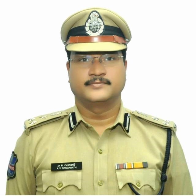 గణేష్ నిమజ్జన వేళ రేపు ట్రై సిటీ పరిధిలో ట్రాఫిక్ ఆంక్షలు