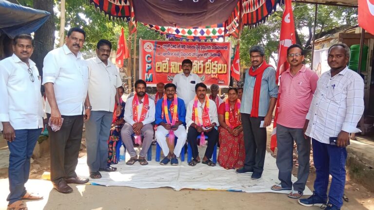 డాక్టర్లను నియమించేంత వరకు సి పి యం దీక్ష తో పాటు ఉద్యమ, పోరాటాలు చేస్తాం