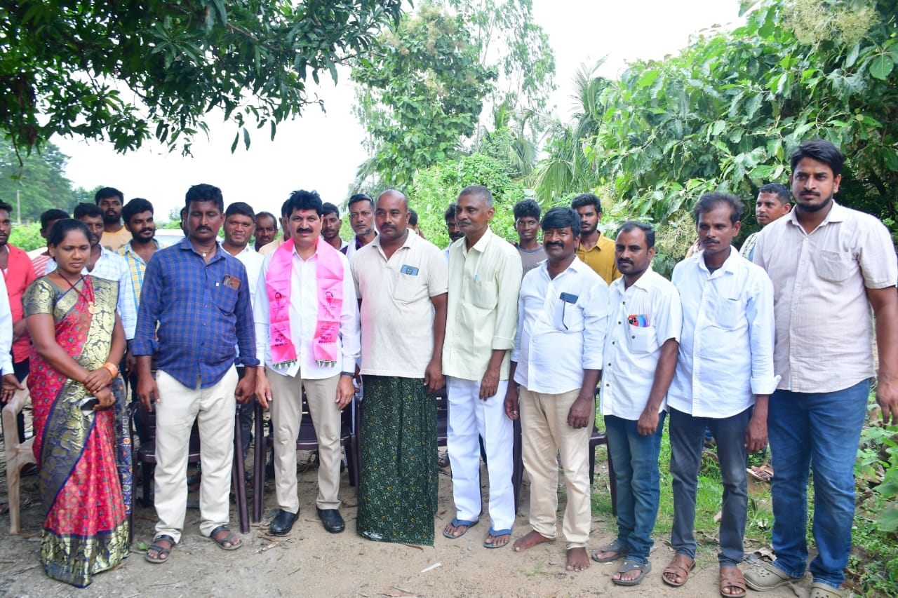 చర్ల కుదునూరు కాంగ్రెస్ పార్టీ నుండి బిఆర్ఎస్ పార్టీ లో చేరికలు