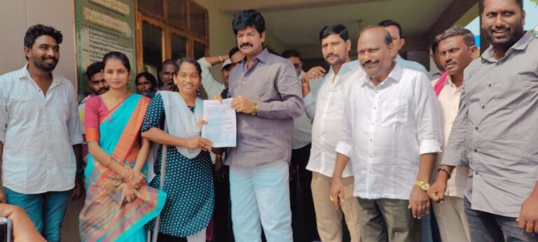 దివ్యాoగ క్రీడాకారిణి అటకు అండగా ఎమ్మేల్యే శంకర్ నాయక్