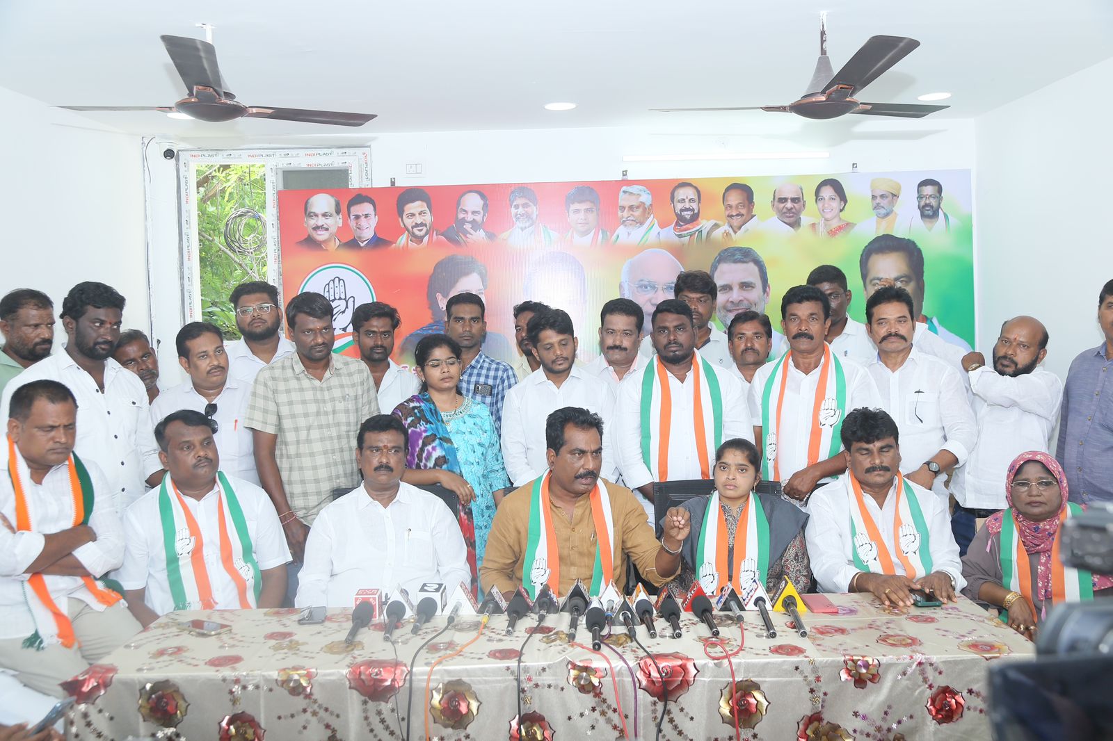 కెటి ఆర్ పర్యటన నేపథ్యంలో జంగా. రాఘవ రెడ్డి సవాల్.