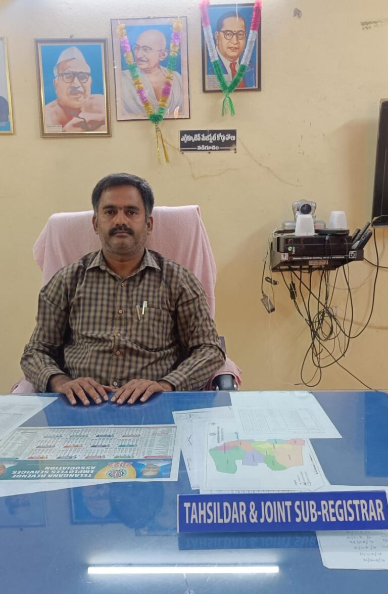 18 సంవత్సరాలు నిండిన ప్రతి ఒక్కరూ ఓటు హక్కు కోసం దరఖాస్తు చేసుకోవాలి