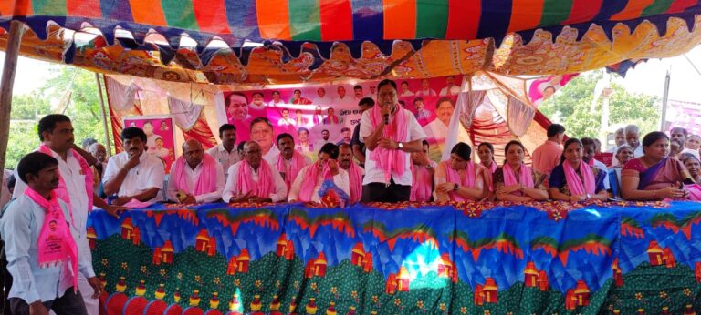 15 కోట్లతో బ్రిడ్జి నిర్మాణానికి శంకుస్థాపన చేసిన ఎంపీ కవిత