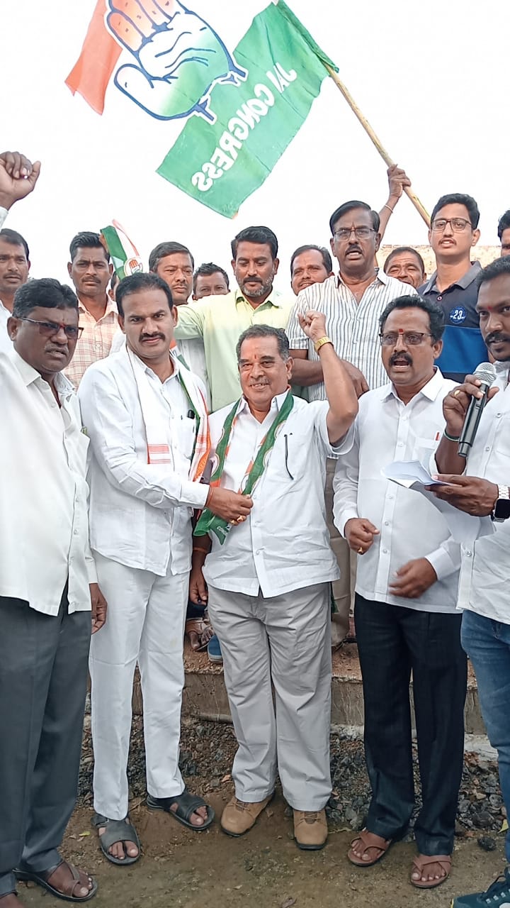 బిఆర్ఎస్ మంత్రి వర్గం నుండి కాంగ్రెస్ పార్టీలోకి భారీగా చేరికలు