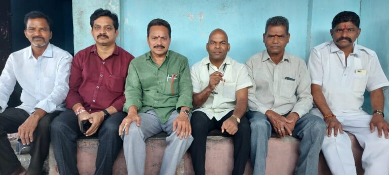 రజకులను ఎస్సీ జాబితాలో చేర్చే అంశాన్ని రాష్ట్ర ప్రభుత్వం అసెంబ్లీలో తీర్మానం చేసి కేంద్రానికి పంపాలి