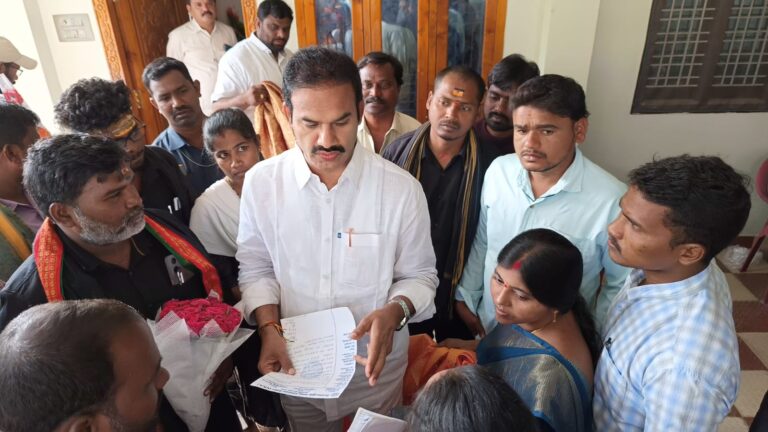 వీఆర్ఏల గోసలు గత ప్రభుత్వాలు పట్టించుకోలే ఇప్పుడైనా మా జీవితాలు మారేనా….?