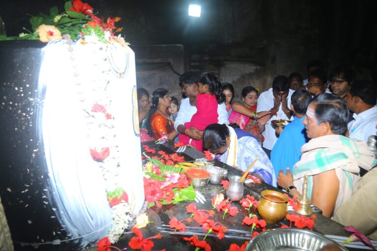 mulugu mla manthri sethakka