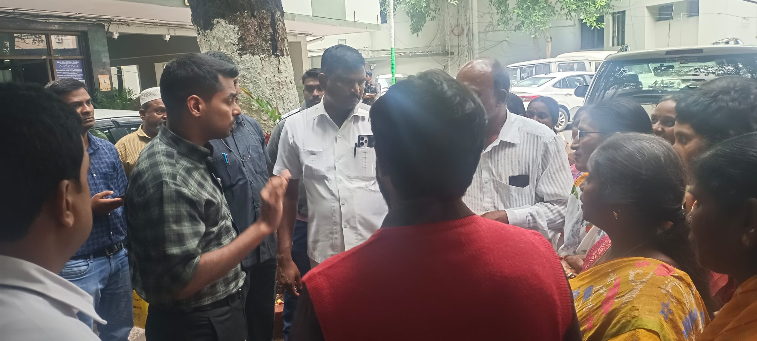 72 కుటుంబాలకు డబుల్ బెడ్ రూమ్ ఇల్లు వెంటనే అలాట్మెంట్