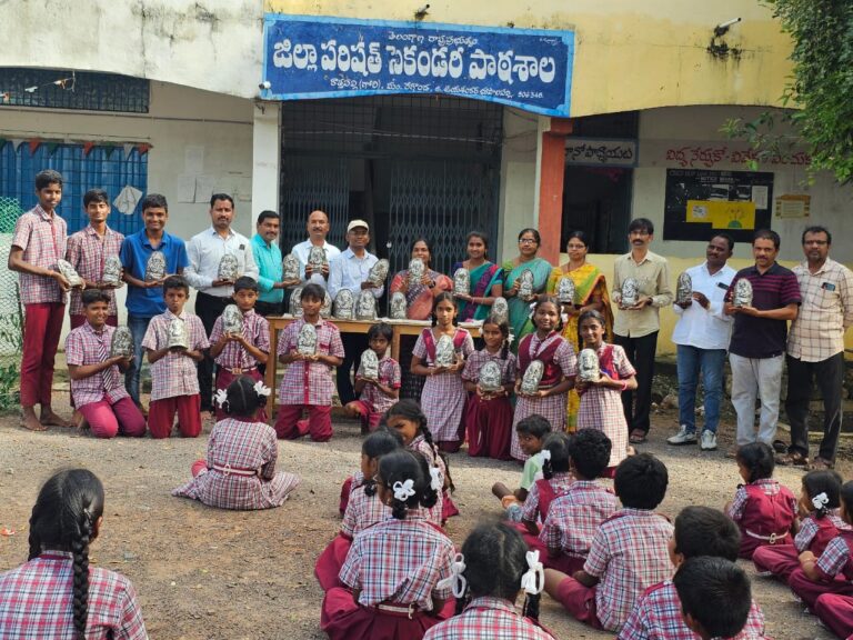 పర్యావరణానికి మేలు చేసే మట్టి గణనాధుని పూజిద్దాం