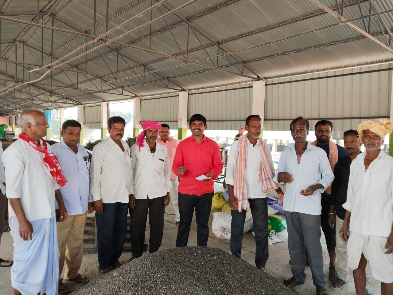 - సిద్దిపేట వ్యవసాయ మార్కెట్ ను సందర్శించిన రైతు సంఘం బృందం