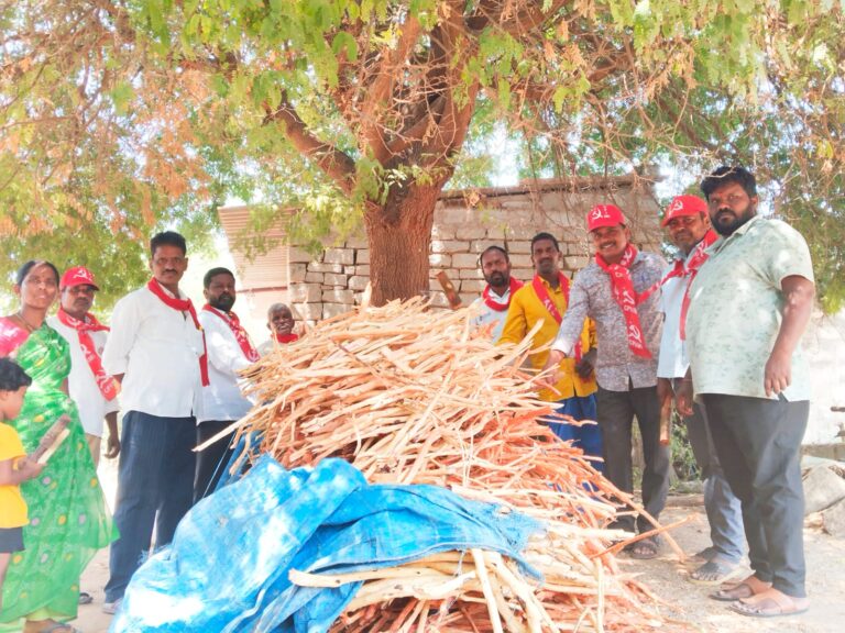 పాలడుగు నాగార్జున సిపిఎం జిల్లా కార్యదర్శి వర్గ సభ్యులు డిమాండ్