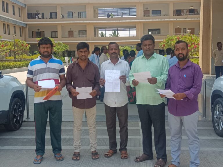 మెండింగ్ లోన్ లభించలేదని గ్రీవెన్ సెల్ లో హన్మకొండ జిల్లా కలెక్టర్ కు వినతి పత్రం అందజేత
