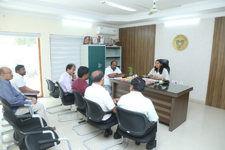 ధాన్యం కొనుగోలు కేంద్రాలు త్వరలో ప్రారంభించండి: కలెక్టర్ ప్రావీణ్య