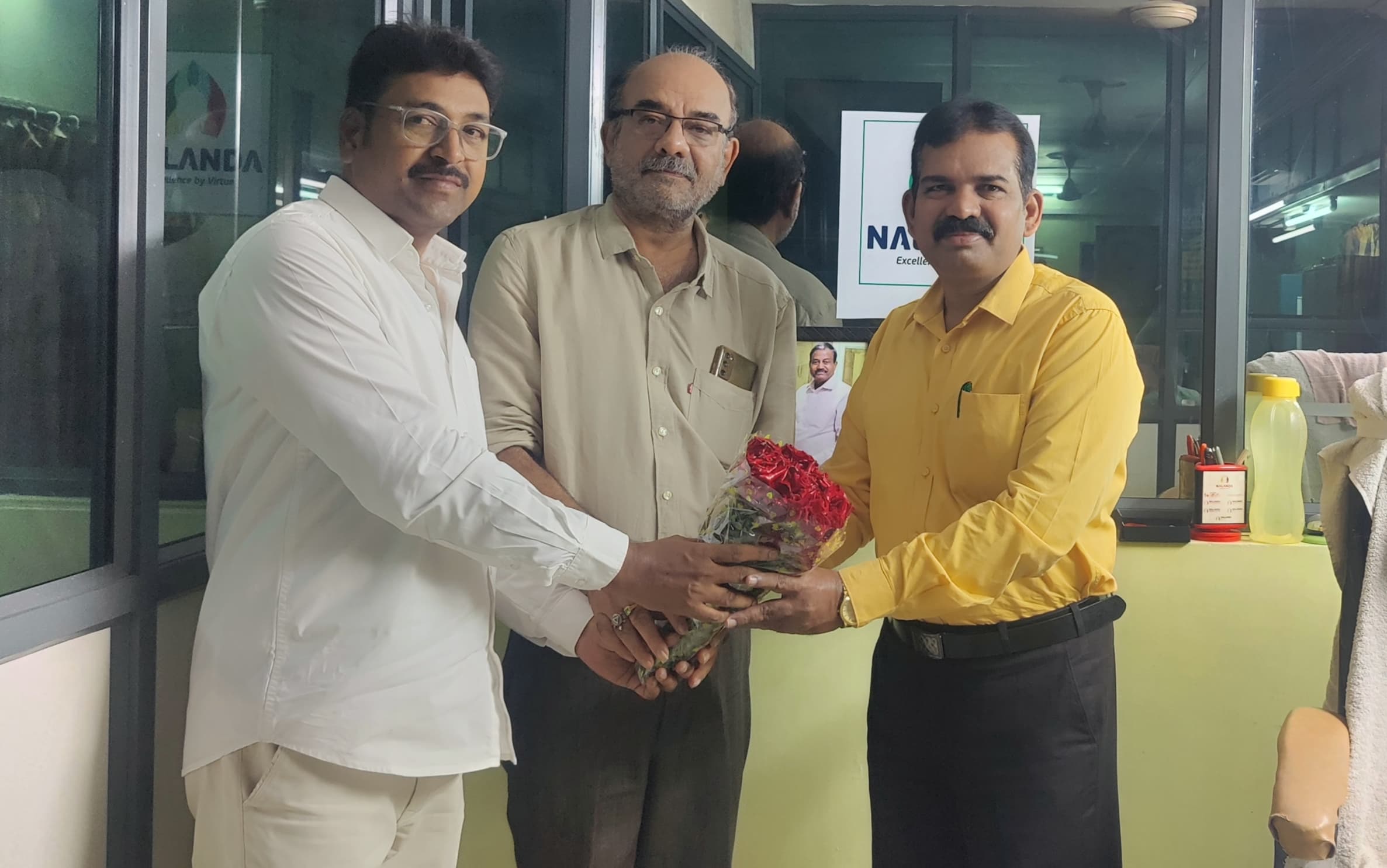 కంజ్యూమర్ రైట్స్ కౌన్సిల్ జాతీయ అధికార ప్రతినిధి పేరూరు బాలకృష్ణ