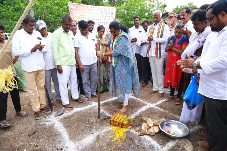 ఎంపీ డా.కడియం కావ్య