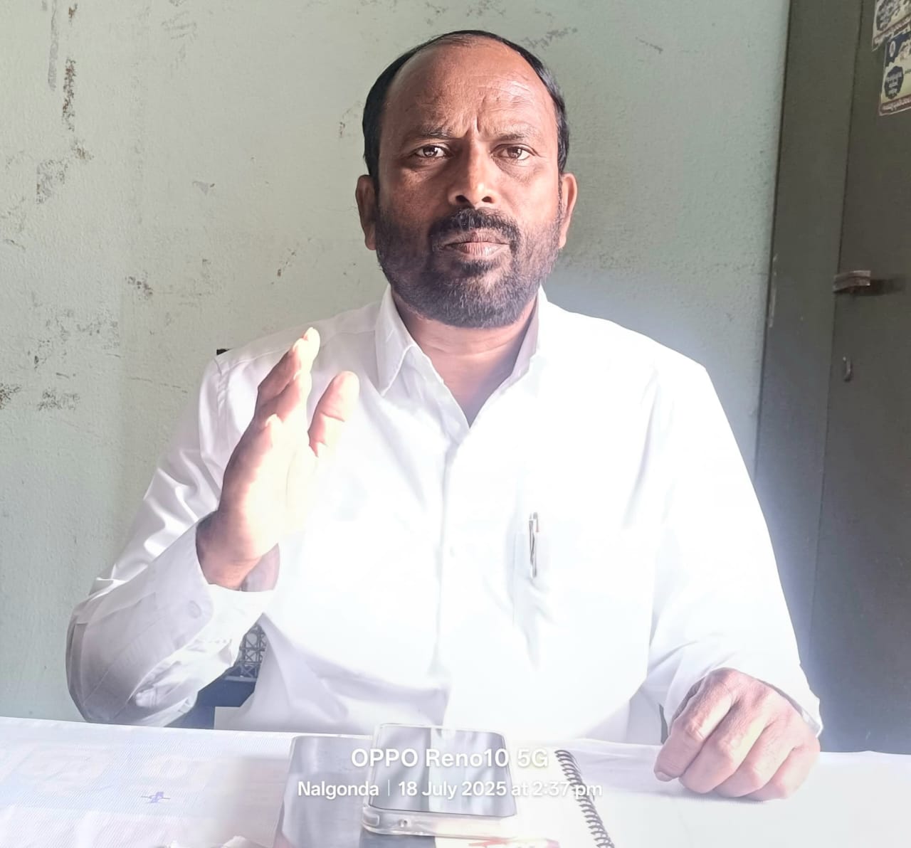 పాలడుగు నాగార్జున కేవీపీస్ జిల్లా ప్రధాన కార్యదర్శి.